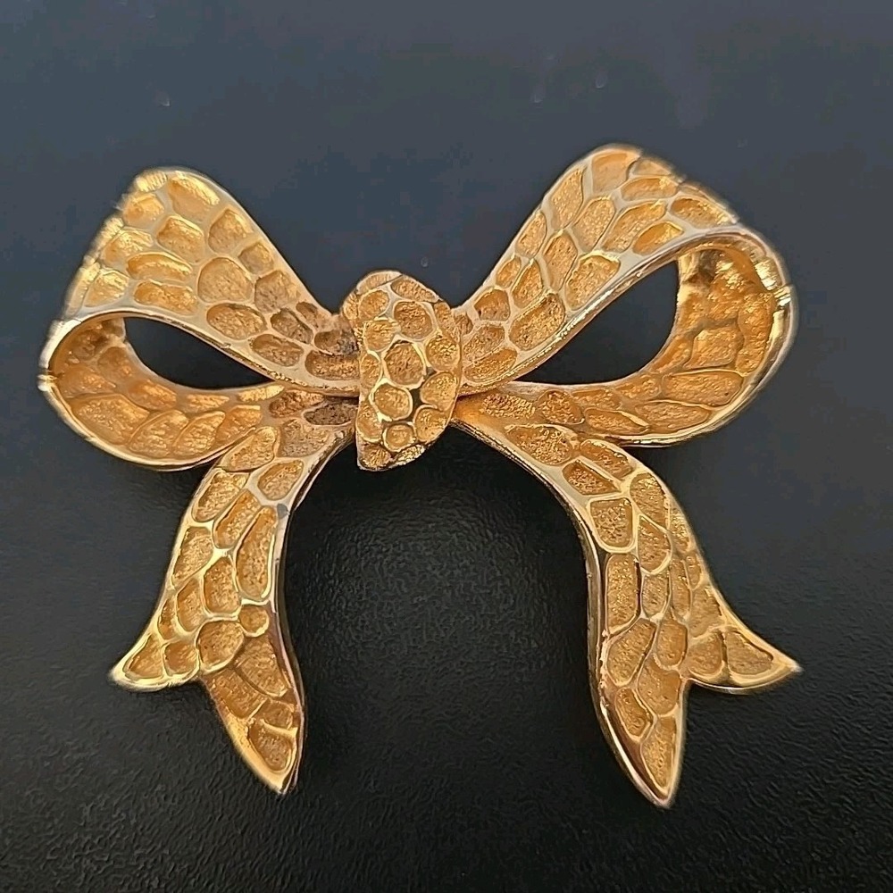 Vintage Coro Craft‎ Bow / Ribbon Brooch Golden